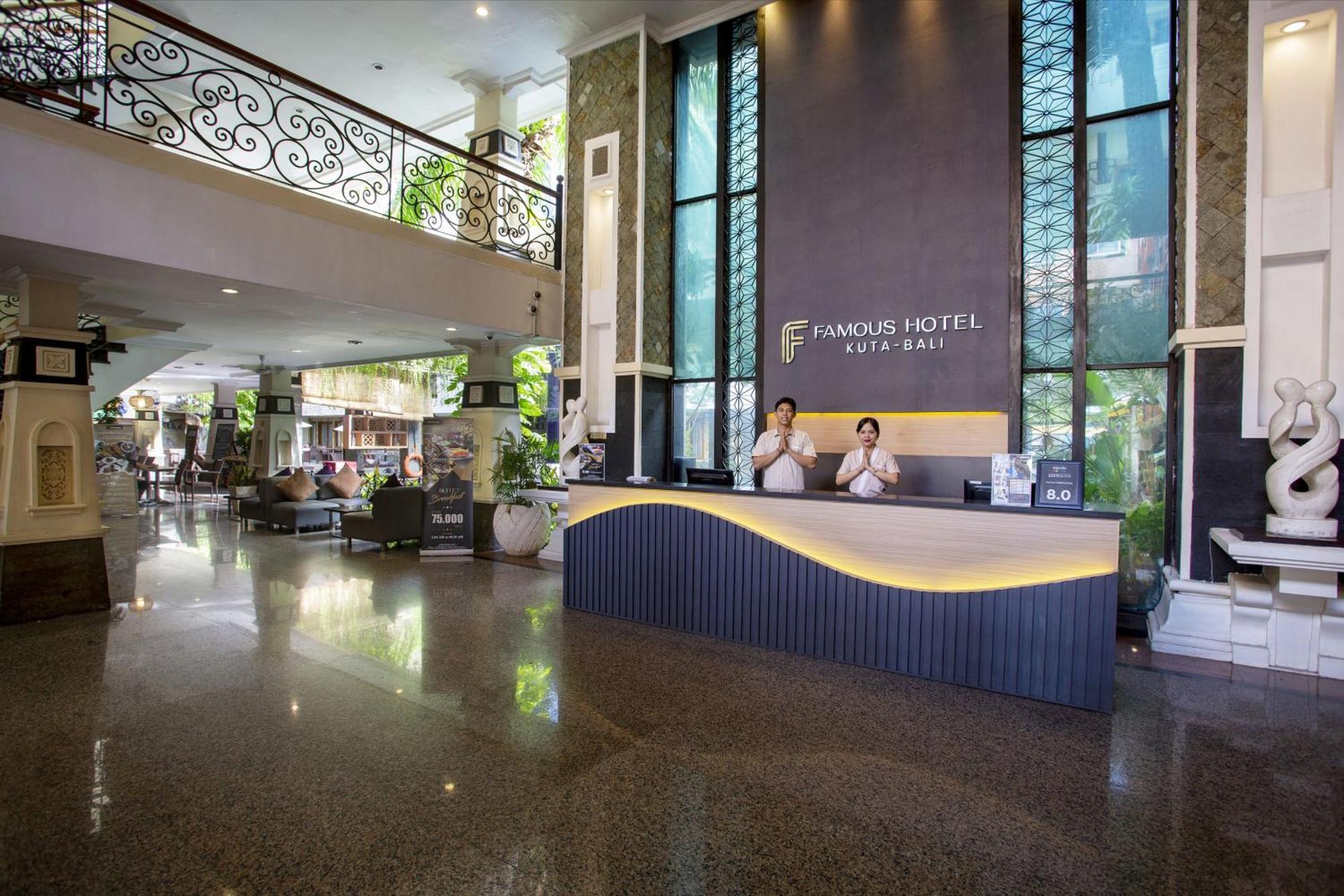 Famous Hotel Kuta Formerly Permata Kuta Hotel Exteriér fotografie